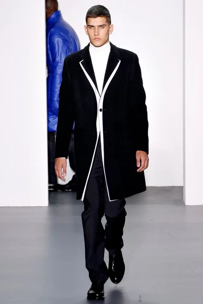 Look 35